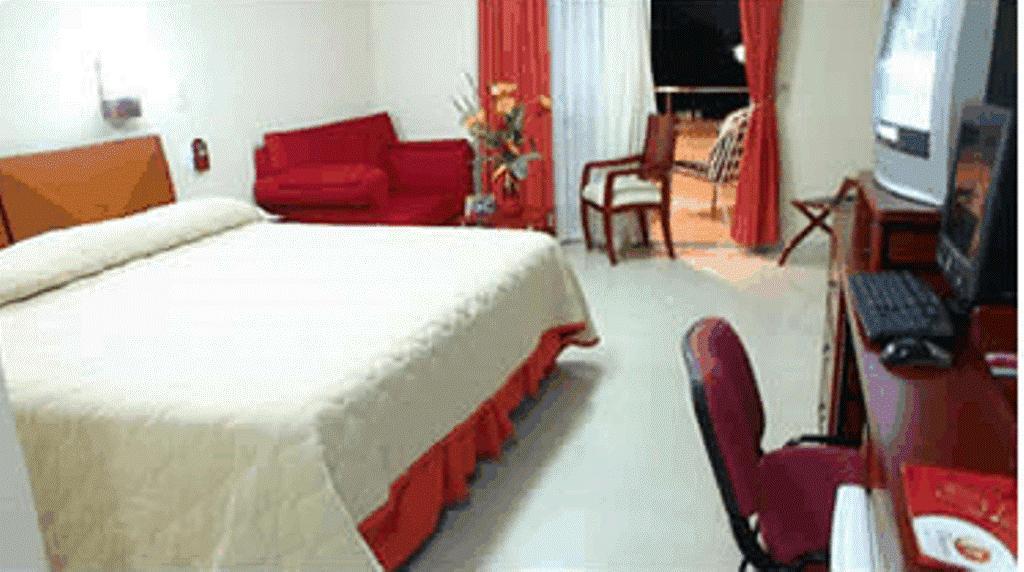 Charthon Inn Barranquilla Szoba fotó